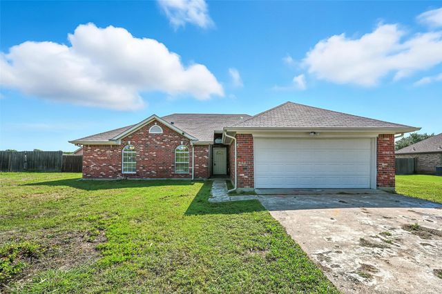 5007 Creek Crossing Drive, Greenville, TX 75402
