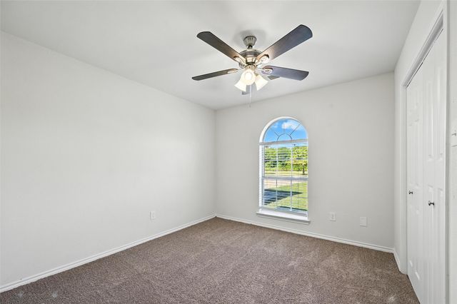 5007 Creek Crossing Drive, Greenville, TX 75402