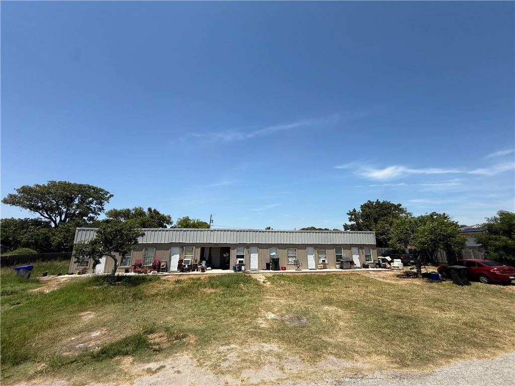 1218 Barton St, Corpus Christi, TX 78418 — photo 2