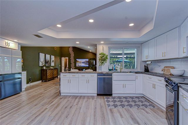 4315 NORTHPARK DRIVE, Tampa, FL 33624