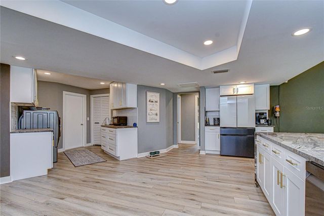 4315 NORTHPARK DRIVE, Tampa, FL 33624