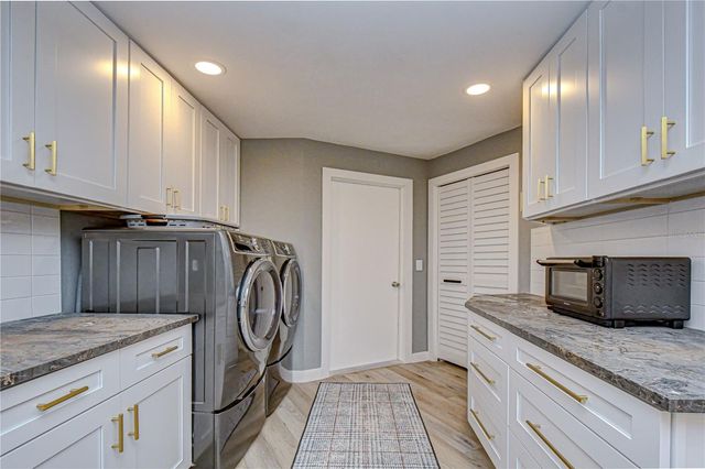 4315 NORTHPARK DRIVE, Tampa, FL 33624