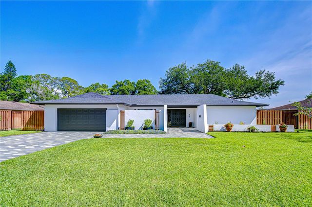 4315 NORTHPARK DRIVE, Tampa, FL 33624