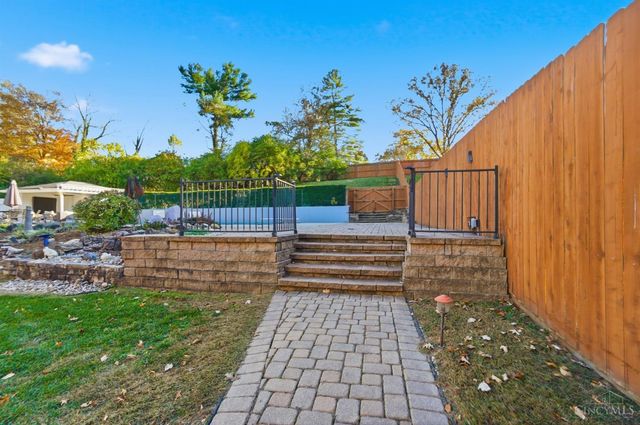 6604 Hitching Post Lane, Cincinnati, OH 45230