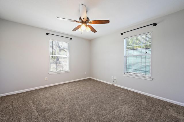 141 Arnold DR, Canyon Lake, TX 78133