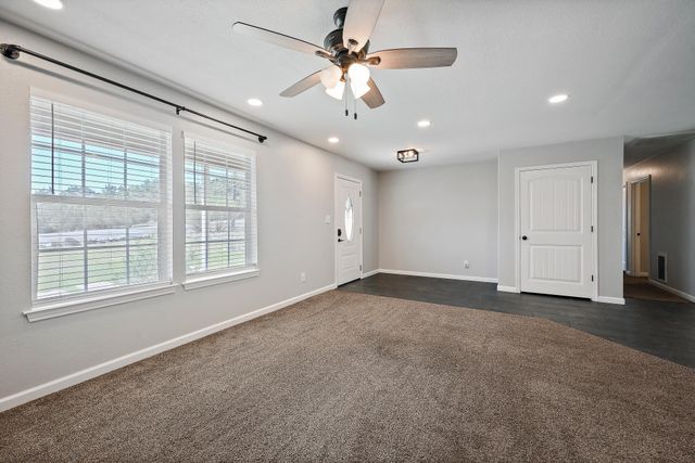 141 Arnold DR, Canyon Lake, TX 78133