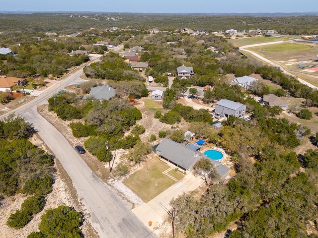 141 Arnold DR, Canyon Lake, TX 78133