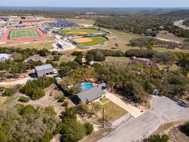 141 Arnold DR, Canyon Lake, TX 78133