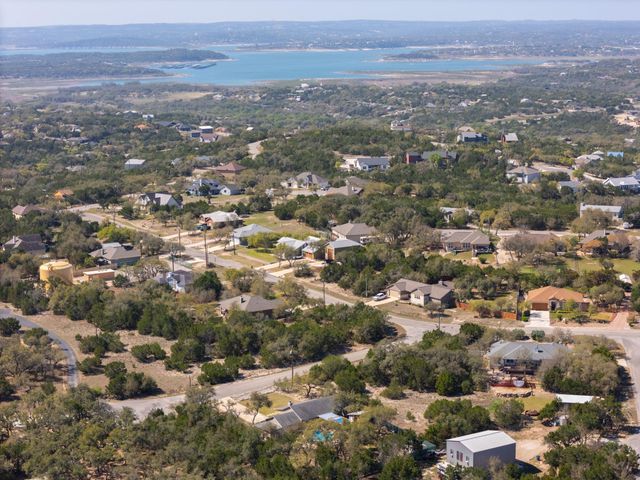 141 Arnold DR, Canyon Lake, TX 78133