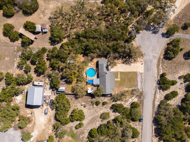 141 Arnold DR, Canyon Lake, TX 78133