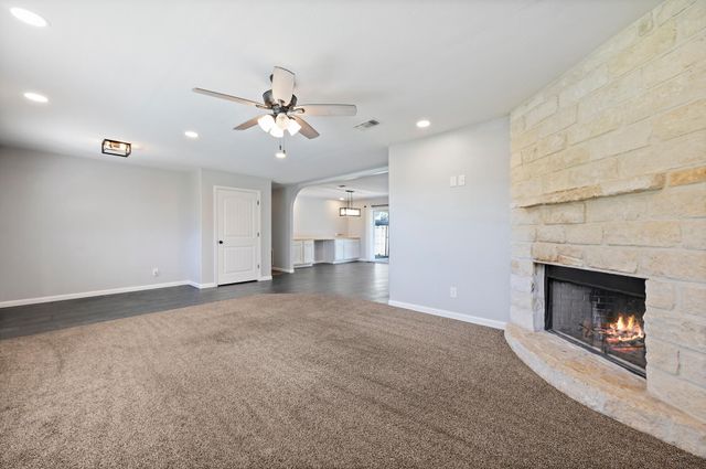 141 Arnold DR, Canyon Lake, TX 78133