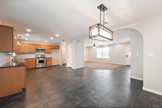 141 Arnold DR, Canyon Lake, TX 78133