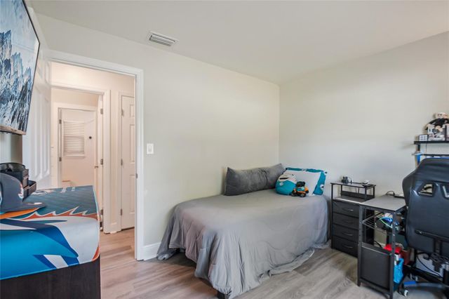 2 S LAVON AVENUE, Kissimmee, FL 34741