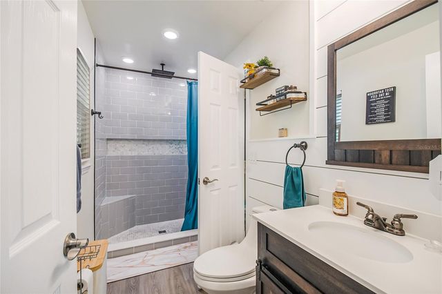 2 S LAVON AVENUE, Kissimmee, FL 34741