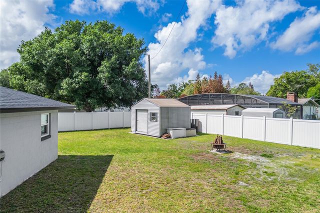 2 S LAVON AVENUE, Kissimmee, FL 34741