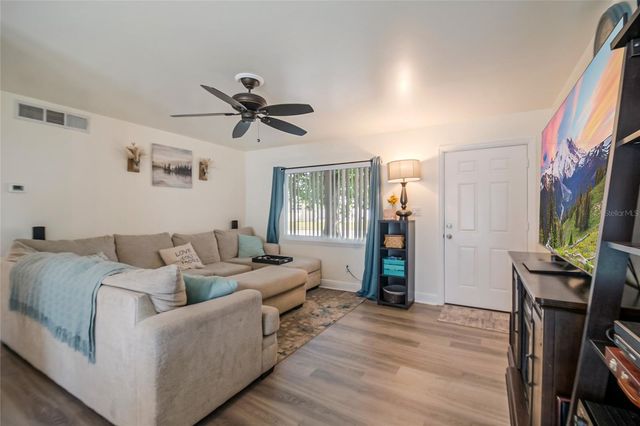 2 S LAVON AVENUE, Kissimmee, FL 34741