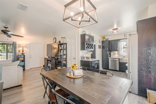 2 S LAVON AVENUE, Kissimmee, FL 34741