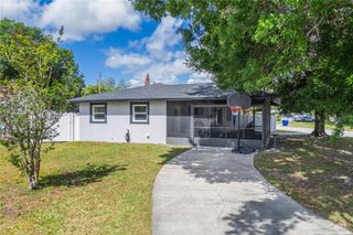 2 S LAVON AVENUE, Kissimmee, FL 34741