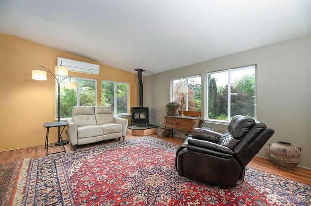 18927 Routon Lane, Burlington, WA 98223