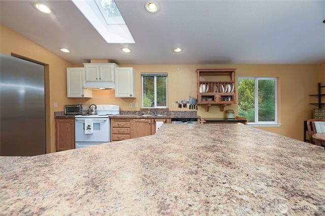 18927 Routon Lane, Burlington, WA 98223