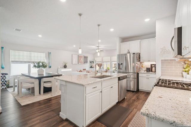 3834 Glenloch Way, Converse, TX 78109