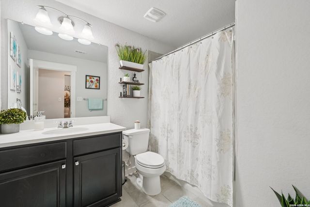 3834 Glenloch Way, Converse, TX 78109