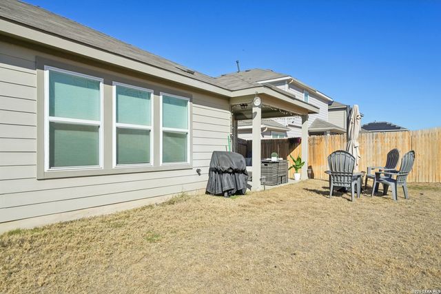 3834 Glenloch Way, Converse, TX 78109