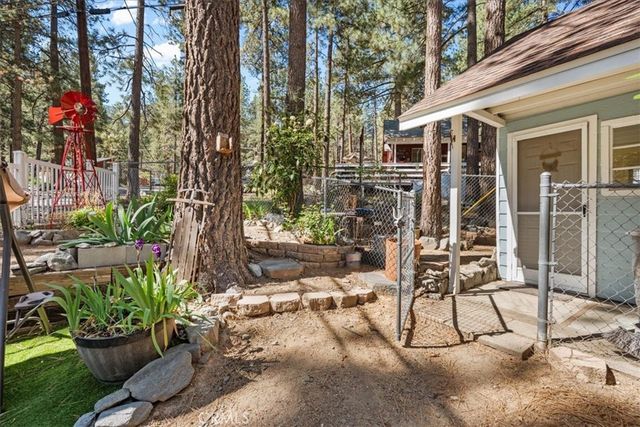 5926 Willow, Wrightwood, CA 92397