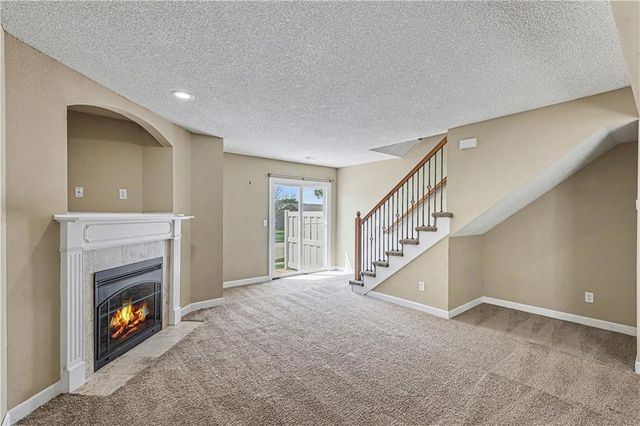 920-924 SW Imperial Lane, Lee's Summit, MO 64064