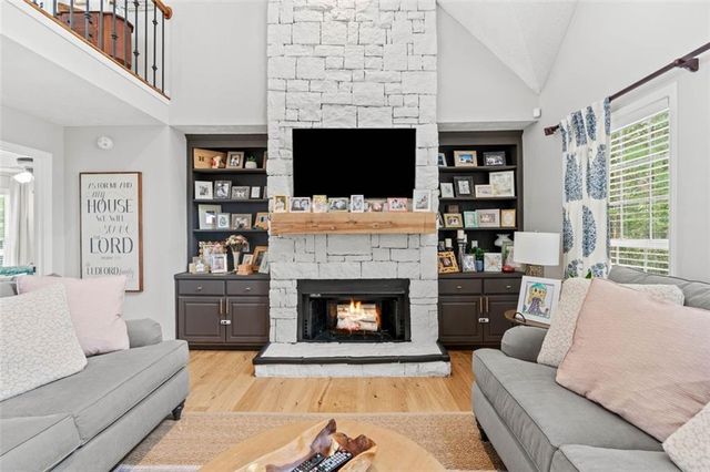100 Valley Brook Drive, Dawsonville, GA 30534