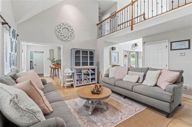 100 Valley Brook Drive, Dawsonville, GA 30534
