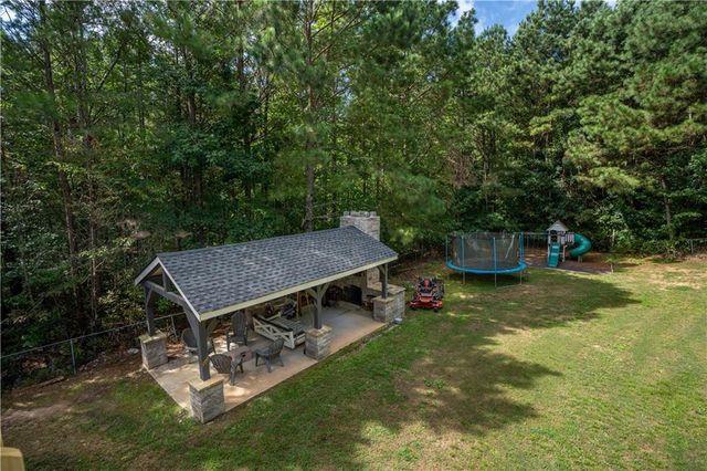 100 Valley Brook Drive, Dawsonville, GA 30534