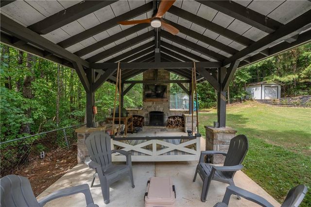 100 Valley Brook Drive, Dawsonville, GA 30534