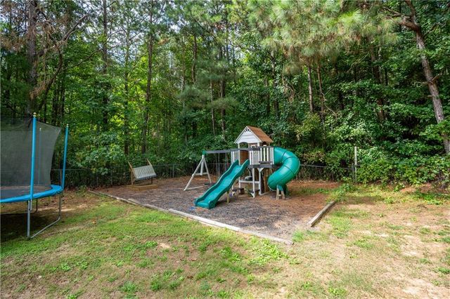 100 Valley Brook Drive, Dawsonville, GA 30534