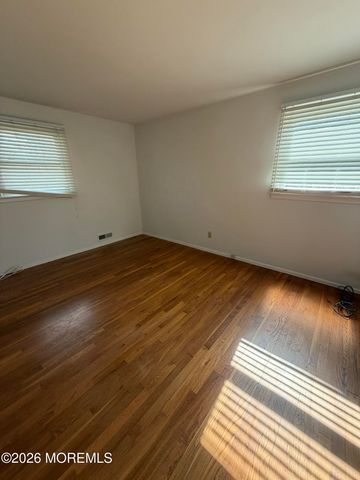 6 Barbara Lane, Ocean Twp, NJ 08755