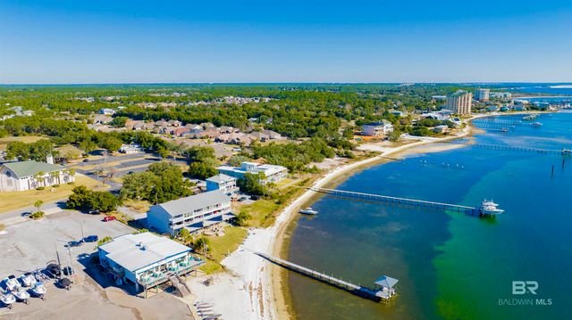 10641 Gulf Beach Highway D, Pensacola, FL 32507