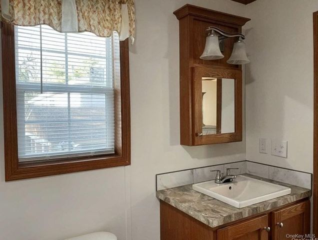 32 Scribo Lane, Wappingers Falls, NY 12590