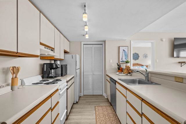 5905 South Kings Hwy. 6114 D, Myrtle Beach, SC 29575