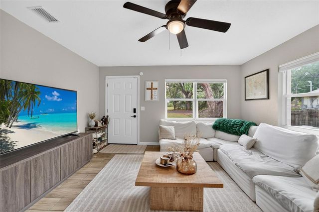 5502 PEACH AVENUE, Seffner, FL 33584