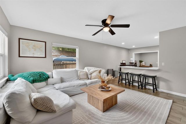 5502 PEACH AVENUE, Seffner, FL 33584