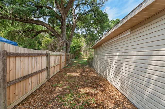 5502 PEACH AVENUE, Seffner, FL 33584