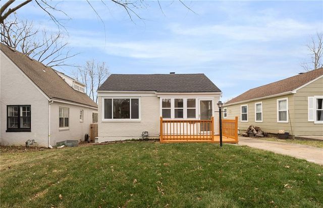 822 E 72nd Street, Kansas City, MO 64131