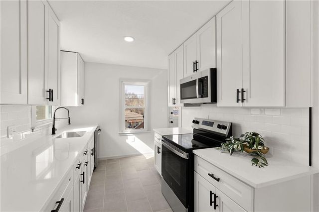 822 E 72nd Street, Kansas City, MO 64131