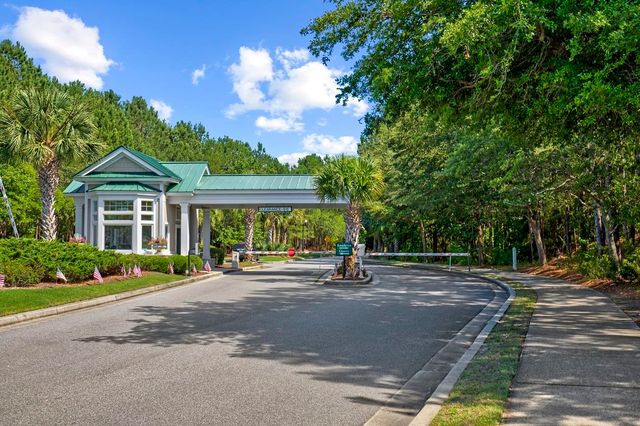 48 Springtime Ct., Murrells Inlet, SC 29576