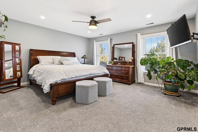 2521 N 167th Avenue, Omaha, NE 68116