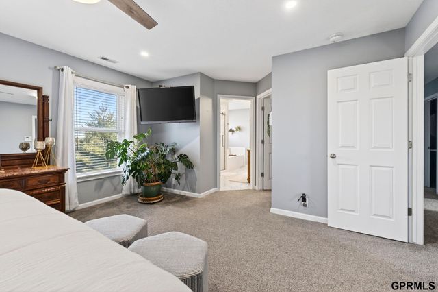 2521 N 167th Avenue, Omaha, NE 68116