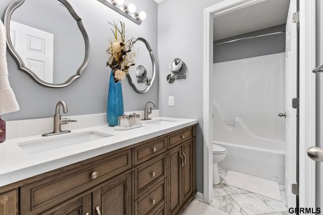 2521 N 167th Avenue, Omaha, NE 68116