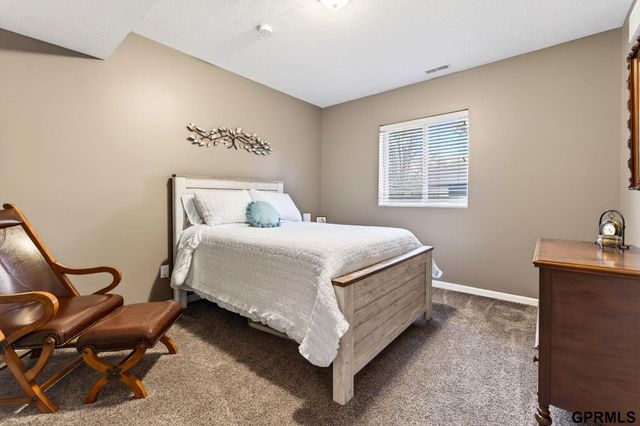 2521 N 167th Avenue, Omaha, NE 68116