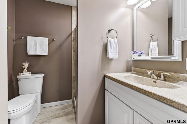 2521 N 167th Avenue, Omaha, NE 68116