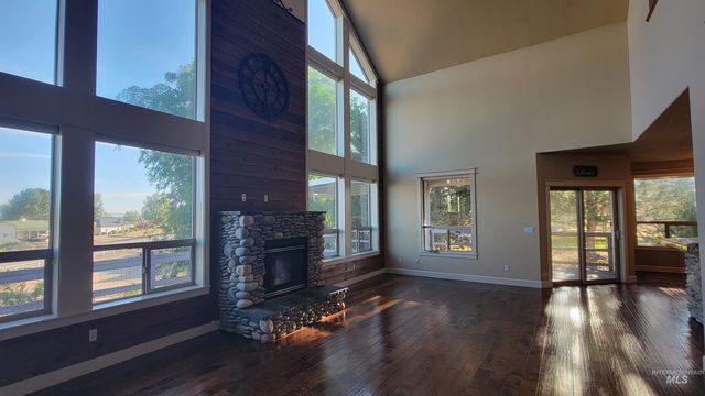 24440 Sparrow Lane, Middleton, ID 83644